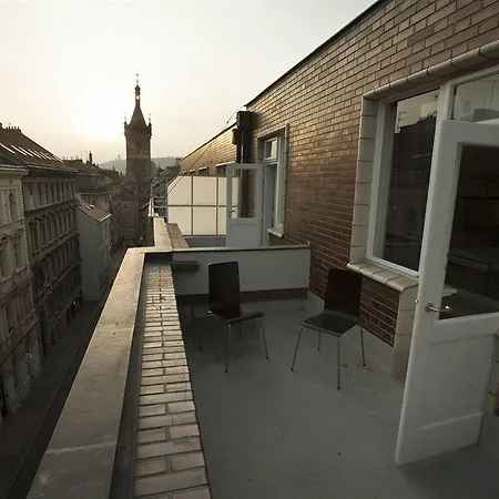 Ahoy! Newtown Hostel Prag